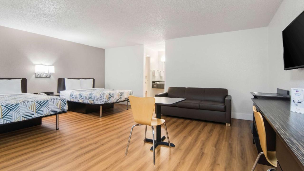 Motel 6-Addison, Tx - Dallas Luaran gambar