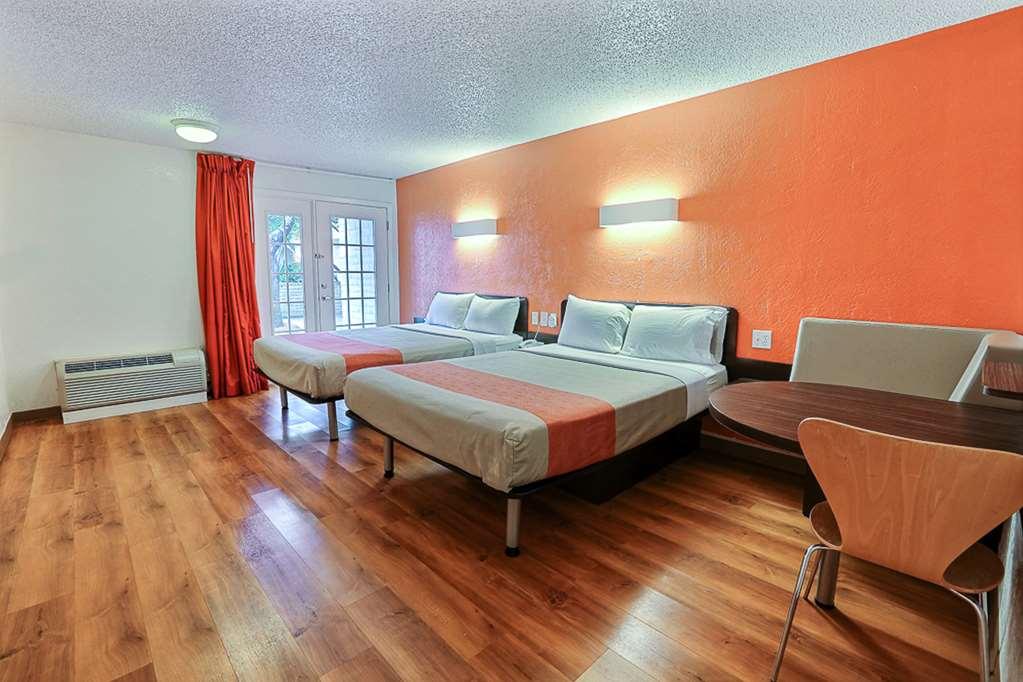 Motel 6-Addison, Tx - Dallas Bilik gambar