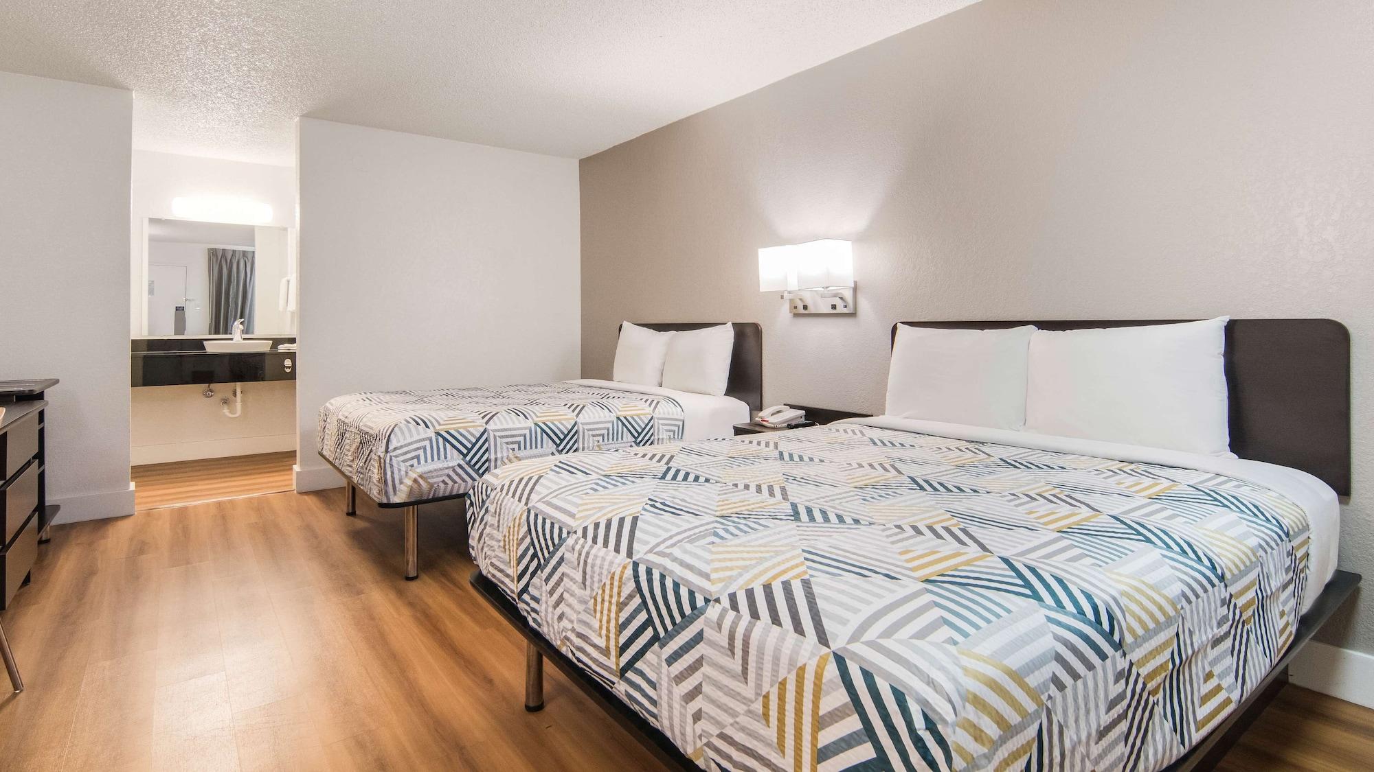 Motel 6-Addison, Tx - Dallas Luaran gambar
