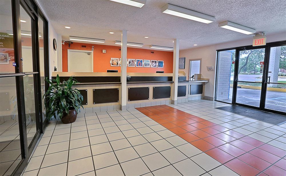 Motel 6-Addison, Tx - Dallas Luaran gambar