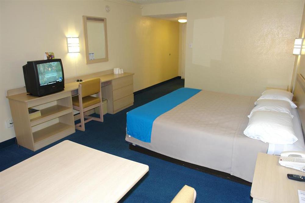 Motel 6-Addison, Tx - Dallas Bilik gambar